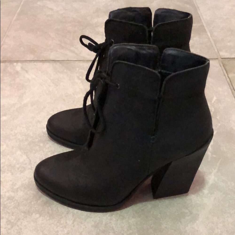 “Ireland” Booties